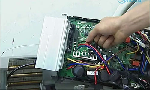 遵义市美的空调电话是多少